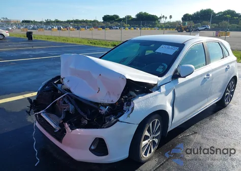2018 Hyundai Elantra Gt z USA, uszkodzony, nr VIN KMHH35LE0JU016526